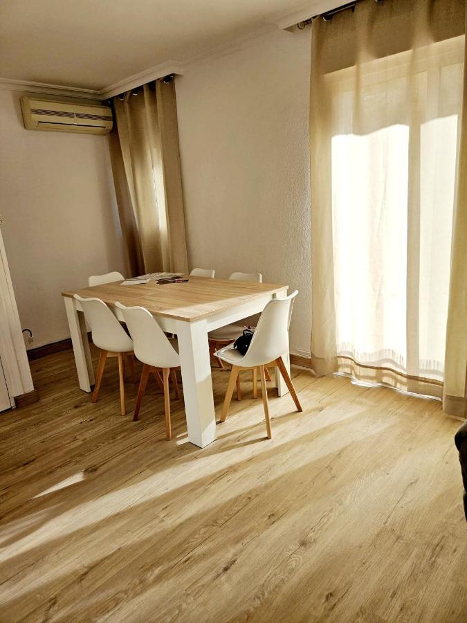 Apartamento Familiar En Triana Севілья Екстер'єр фото