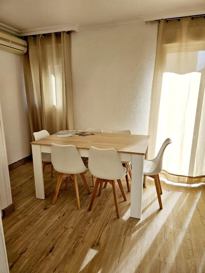 Apartamento Familiar En Triana Севілья Екстер'єр фото