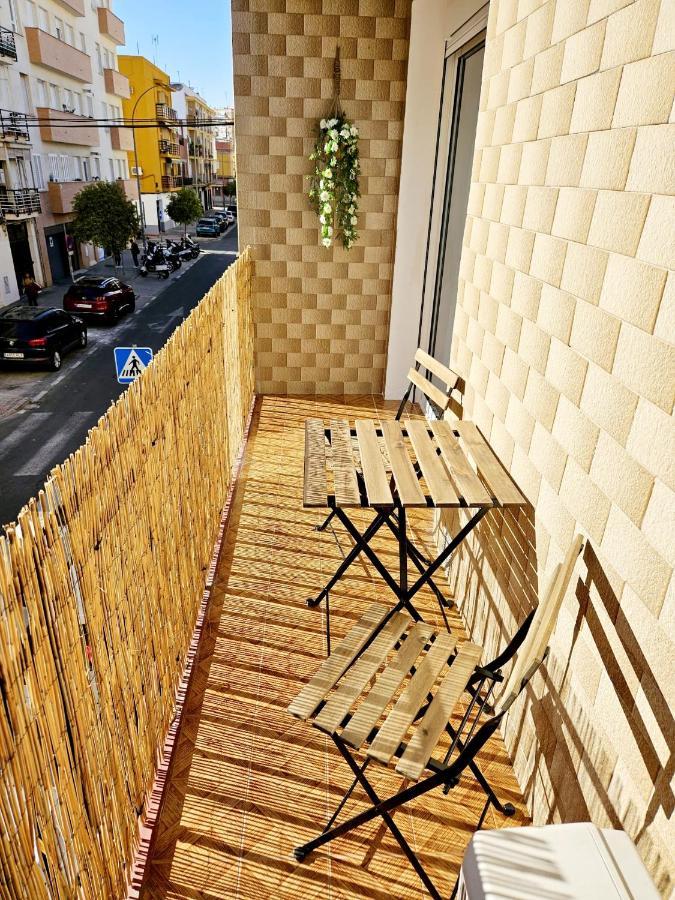 Apartamento Familiar En Triana Севілья Екстер'єр фото